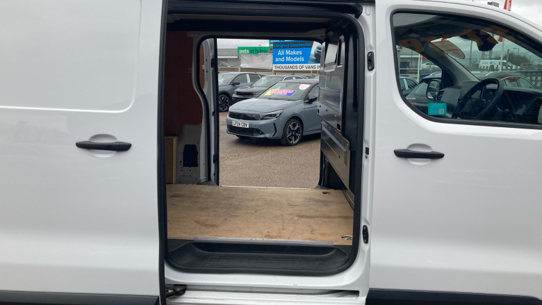 Vauxhall Vivaro L1 Diesel 1.5 Turbo D 120 Prime H1 Van